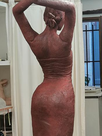 Sculpture résine avec poudre de Bronze, de fonte et oxydes de fer dans liant époxy 